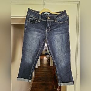YMI size 11 Capri Jeans